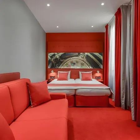 Regina Opera Grands Boulevards Hotel 4*