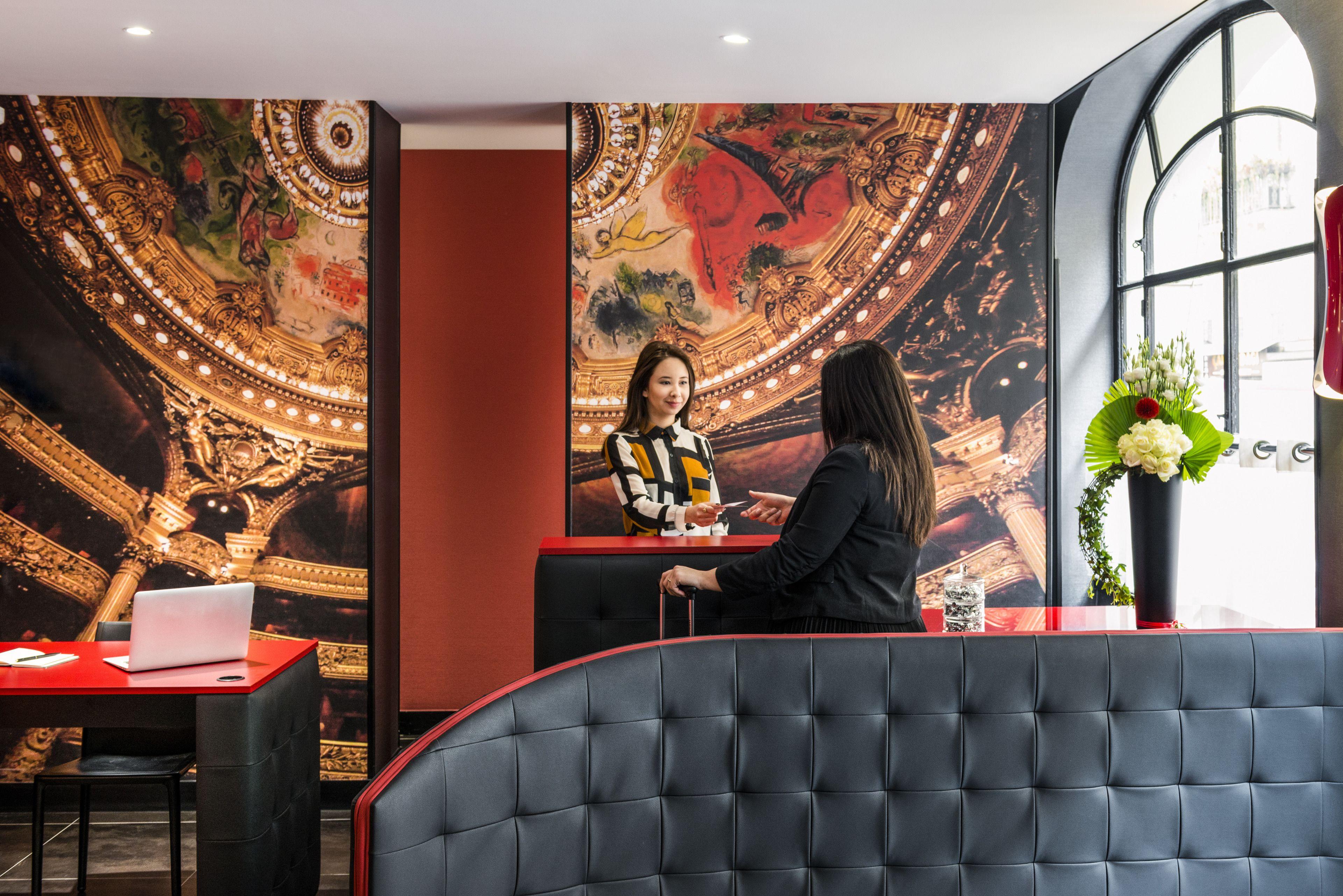 Regina Opera Grands Boulevards Hotel 4*